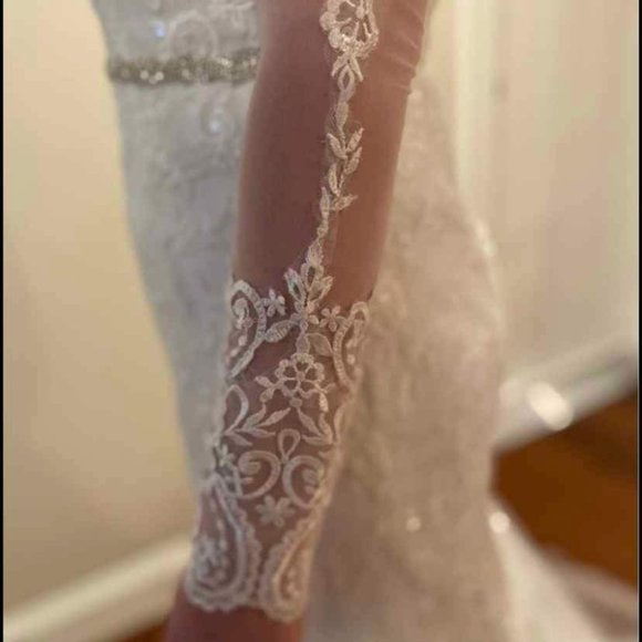 Trumpet Wedding Dress, Size 8 - Picture 1 of 13